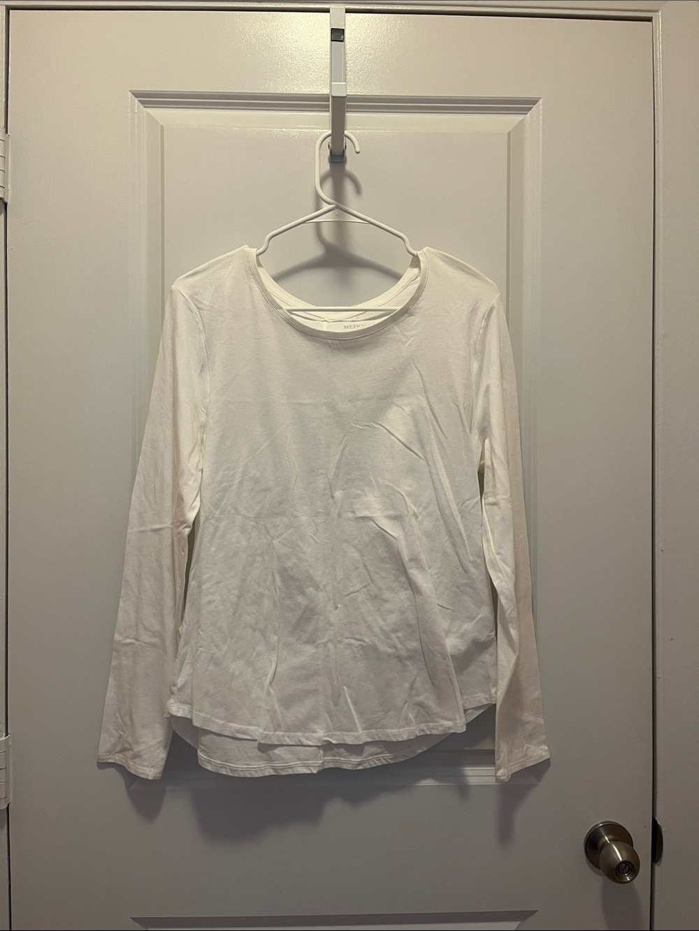(NWT) Merona White Long-Sleeve Crewneck Tee
